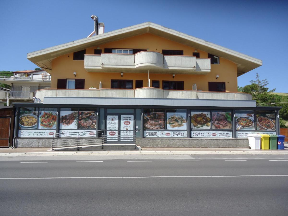Affittacamere Gelindo Silvi Marina Exterior photo